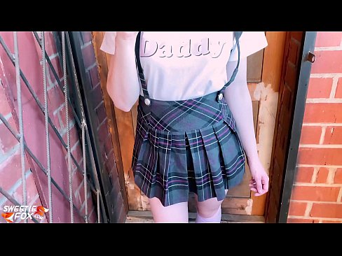 ❤️ Schoolgirl Sucks jej kutasa głęboko i fucks zamiast klas. Russian porn at us ☑